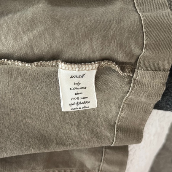 Thread & Supply - Picture 5 of 6